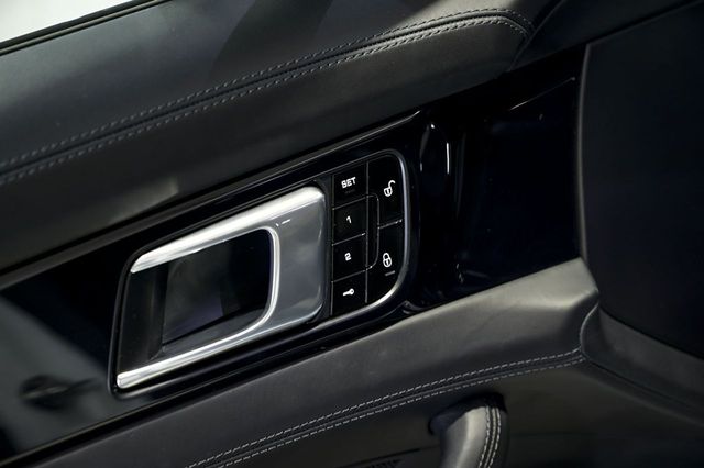 Porsche Panamera   4S 