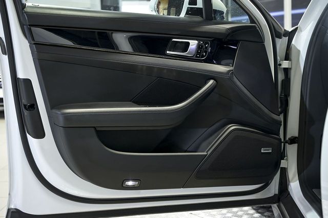 Porsche Panamera   4S 