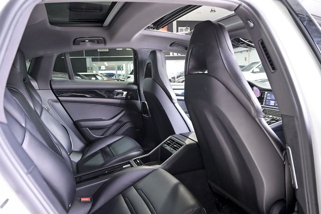 Porsche Panamera   4S