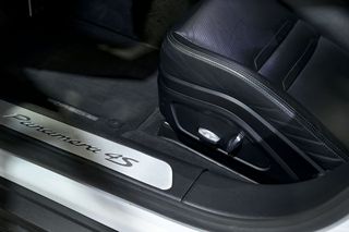 Porsche Panamera   4S 