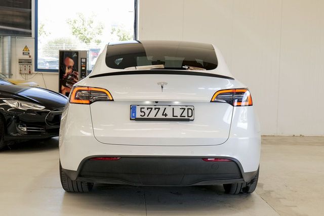 Tesla Model Y   Performance 4WD 