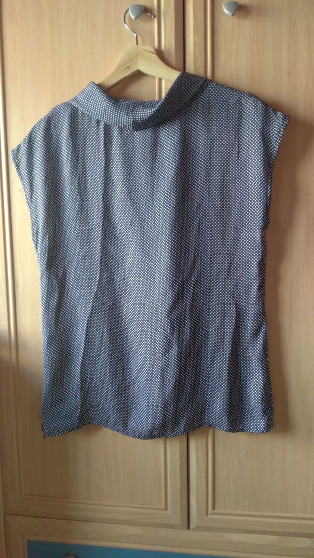 Blusa Antea lunares - L