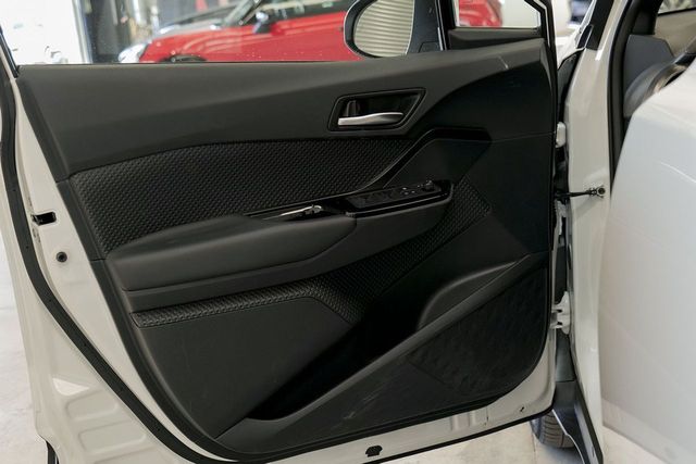 Toyota C-HR   2.0 180H Advance 