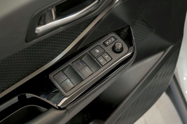 Toyota C-HR   2.0 180H Advance 