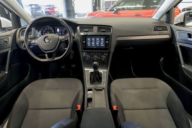 Volkswagen Golf   Advance 1.5 TSI EVO 96kW 130CV 
