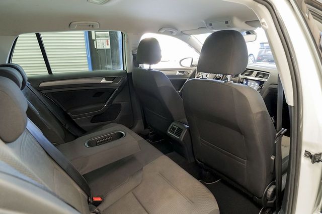 Volkswagen Golf   Advance 1.5 TSI EVO 96kW 130CV 