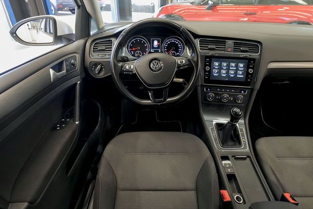Volkswagen Golf   Advance 1.5 TSI EVO 96kW 130CV 