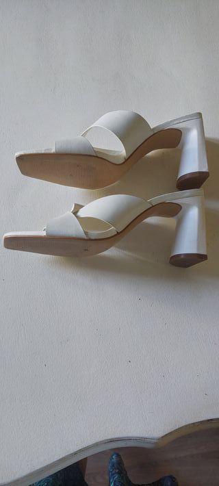Sandalias Zara blancas - talla 36