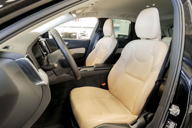 Volvo XC60   2.0 D4 Momentum Auto 