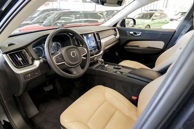 Volvo XC60   2.0 D4 Momentum Auto 