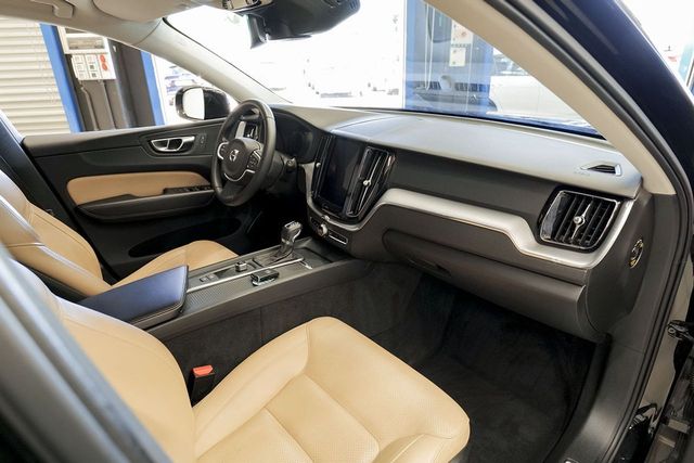 Volvo XC60   2.0 D4 Momentum Auto 