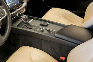 Volvo XC60   2.0 D4 Momentum Auto 