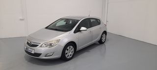 Opel Astra 2011