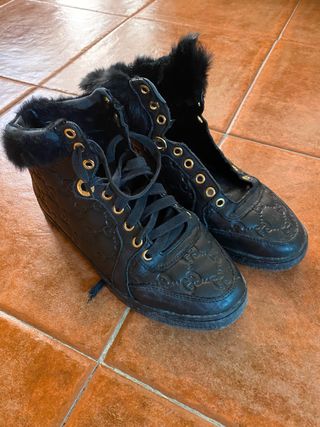 Botines Gucci negros 38 con signos de uso , 