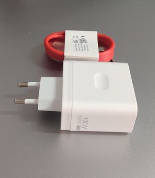 Caricabatterie OnePlus OPPO Supervooc da 100 W + cavo USB-C