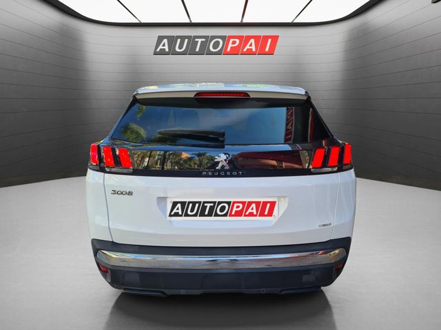 Peugeot 3008 1.2i 130cv. ALLURE