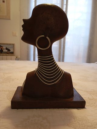 Busto Mujer Madera Decorativo tribal. 