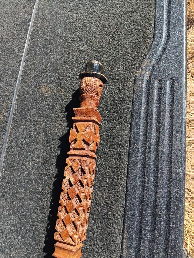 Bastón tallado a mano