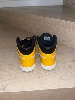 Air Jordan 1 High - Scarpe gialle e bianche