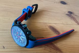 Reloj hombre deportivo azul y rojo