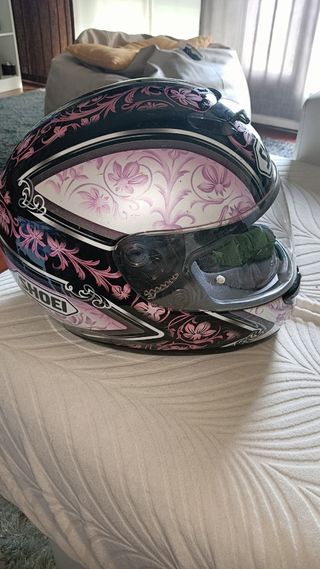 Casco Shoei integral talla M para chica
