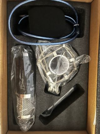 Micrófono Audibax de estudio con trípode