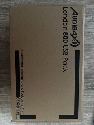 Micrófono Audibax de estudio con trípode