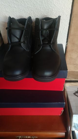 Zapatos negros cordones nº 37
