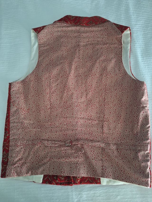 Chaleco rojo y dorado - Baturro