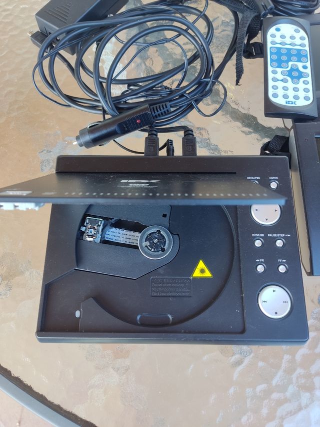Reproductor DVD IDX portátil + 2 pantallas