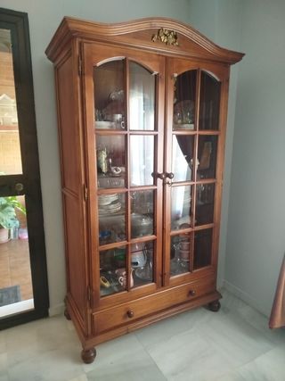 Vitrina y cajonera pino macizo