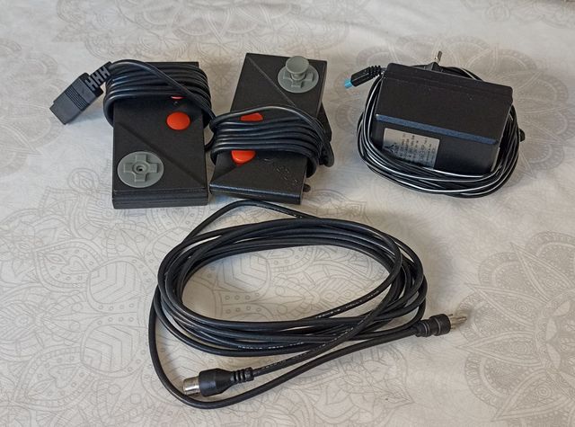 Atari 7800 + 5 cartuchos