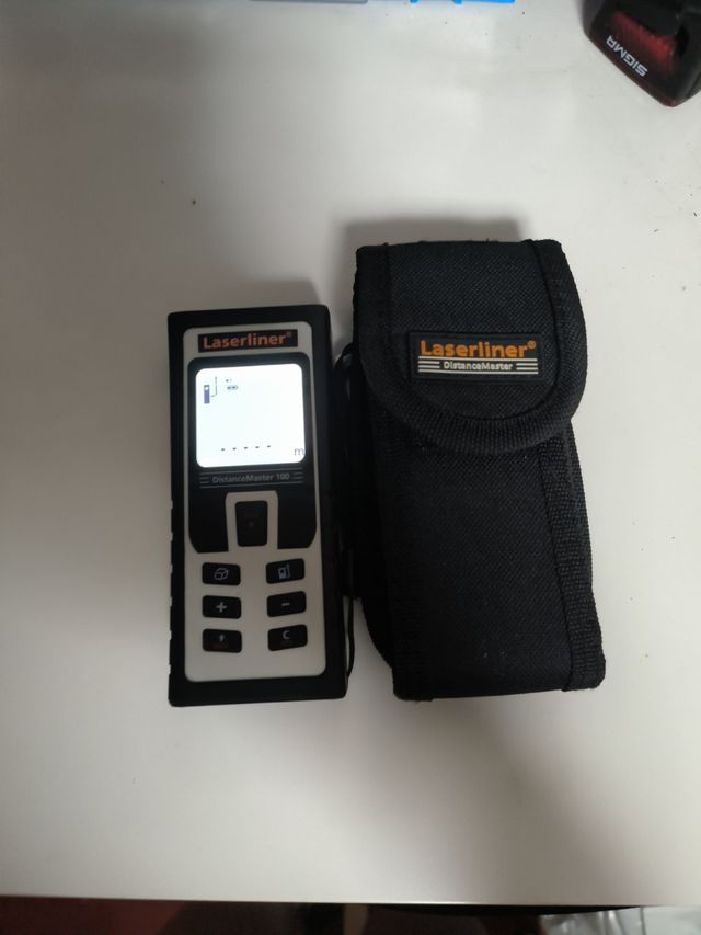 Laserliner DistanceMaster 100