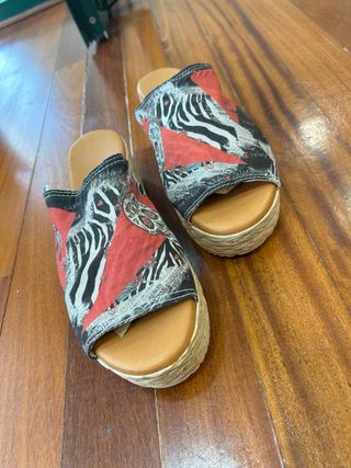 Sandalias cuña Alma Salvaje