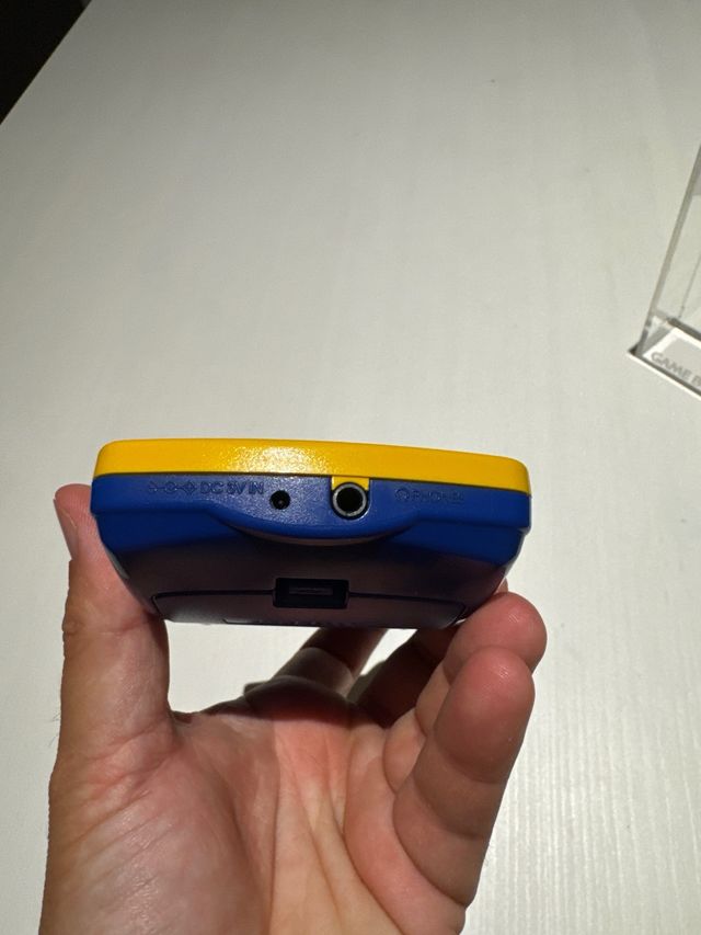 Game Boy Color Pokémon Amarillo