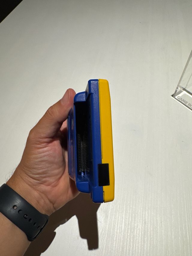 Game Boy Color Pokémon Amarillo