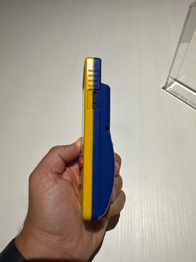 Game Boy Color Pokémon Amarillo