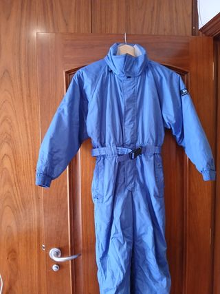 Mono esquí Decathlon niño talla 10 (138cm)