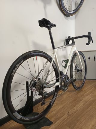 Megamo Raise 2023 carbono disc Talla S