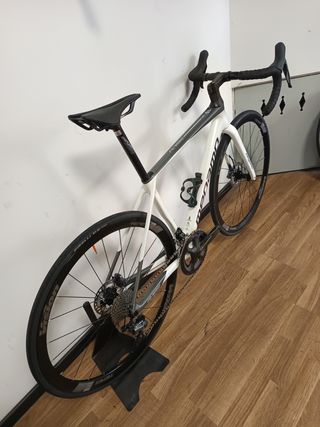 Megamo Raise 2023 carbono disc Talla S