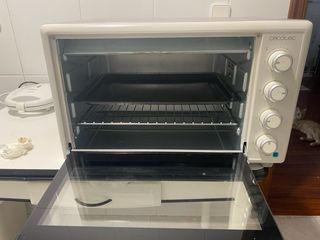 Horno Cecotec 
Muy buen estado.