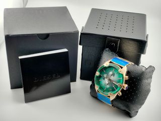 Reloj Diesel Spiked, dorado y verde