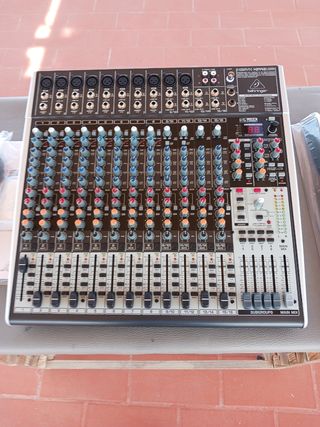 Mesa mezclas Behringer 16 canales