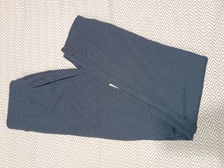 Tuta da ginnastica grigia per bambini. UNISEX