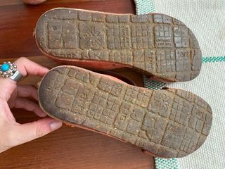 Sandalias de cuero rojas