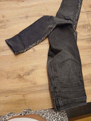 Vaqueros Zara negros - tiro alto
