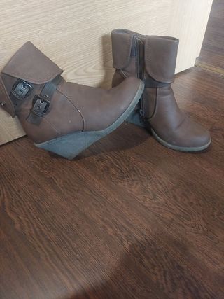 Botines Marrones - Tacon Cuña