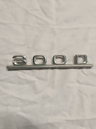 Anagrama Mercedes 300D