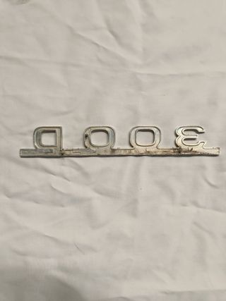 Anagrama Mercedes 300D