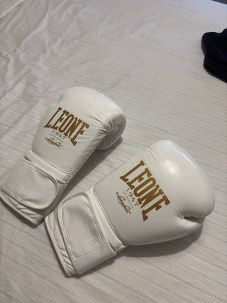 Guantes boxeo Leone blancos